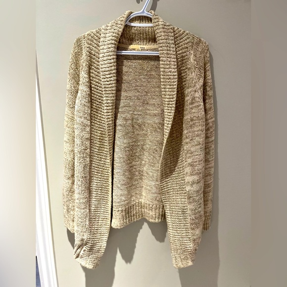 Cardigan - Picture 1 of 1